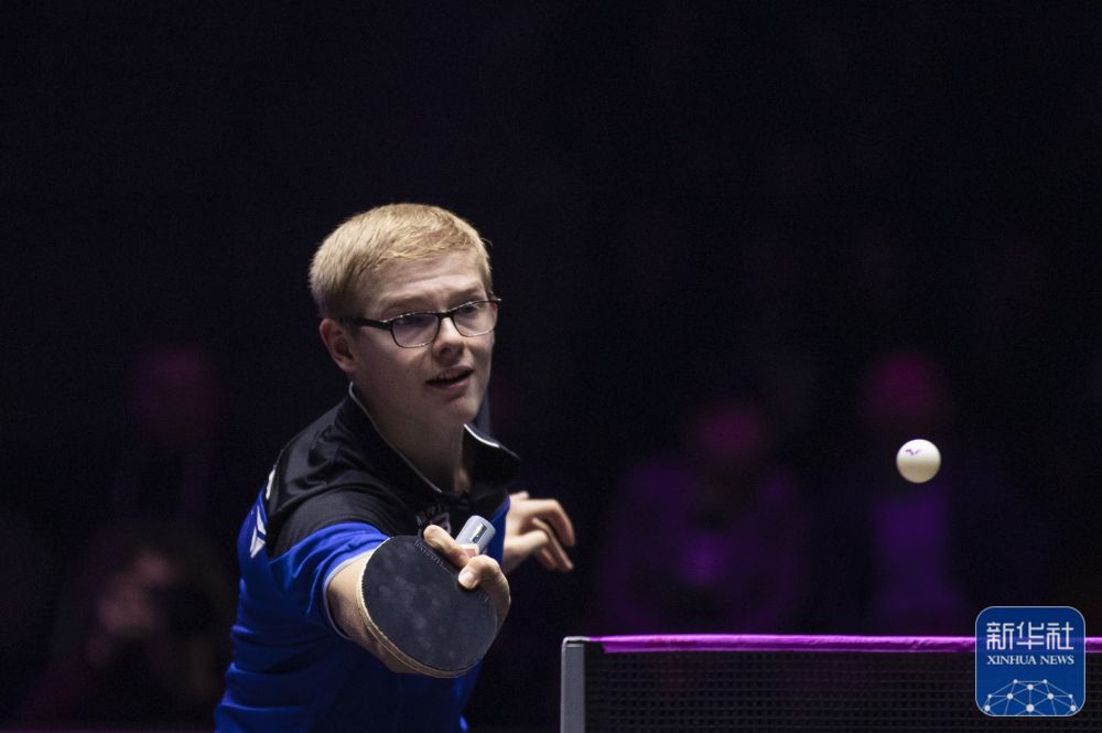 却在关键时 却在关键时