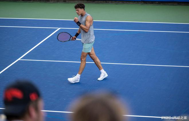 不断提升自 不断提升自