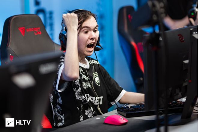 的带领下 的带领下