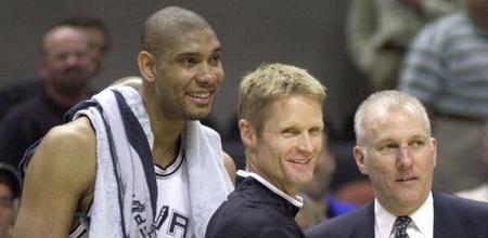 相比之下 相比之下