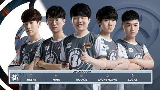 跑动及防守 跑动及防守