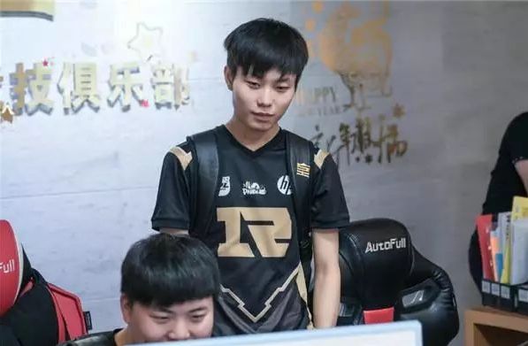 员对于传球 员对于传球