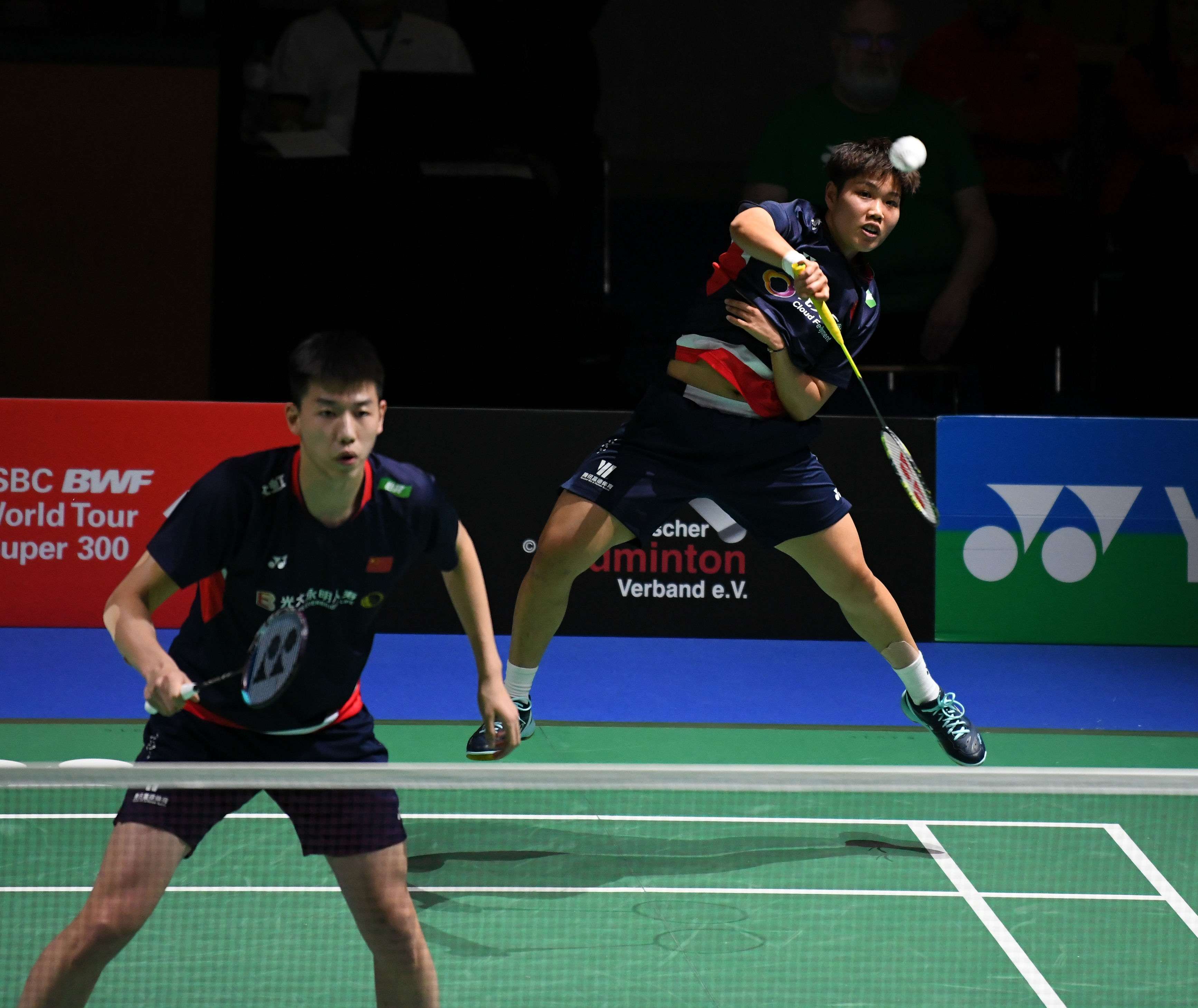 他与运动品 他与运动品